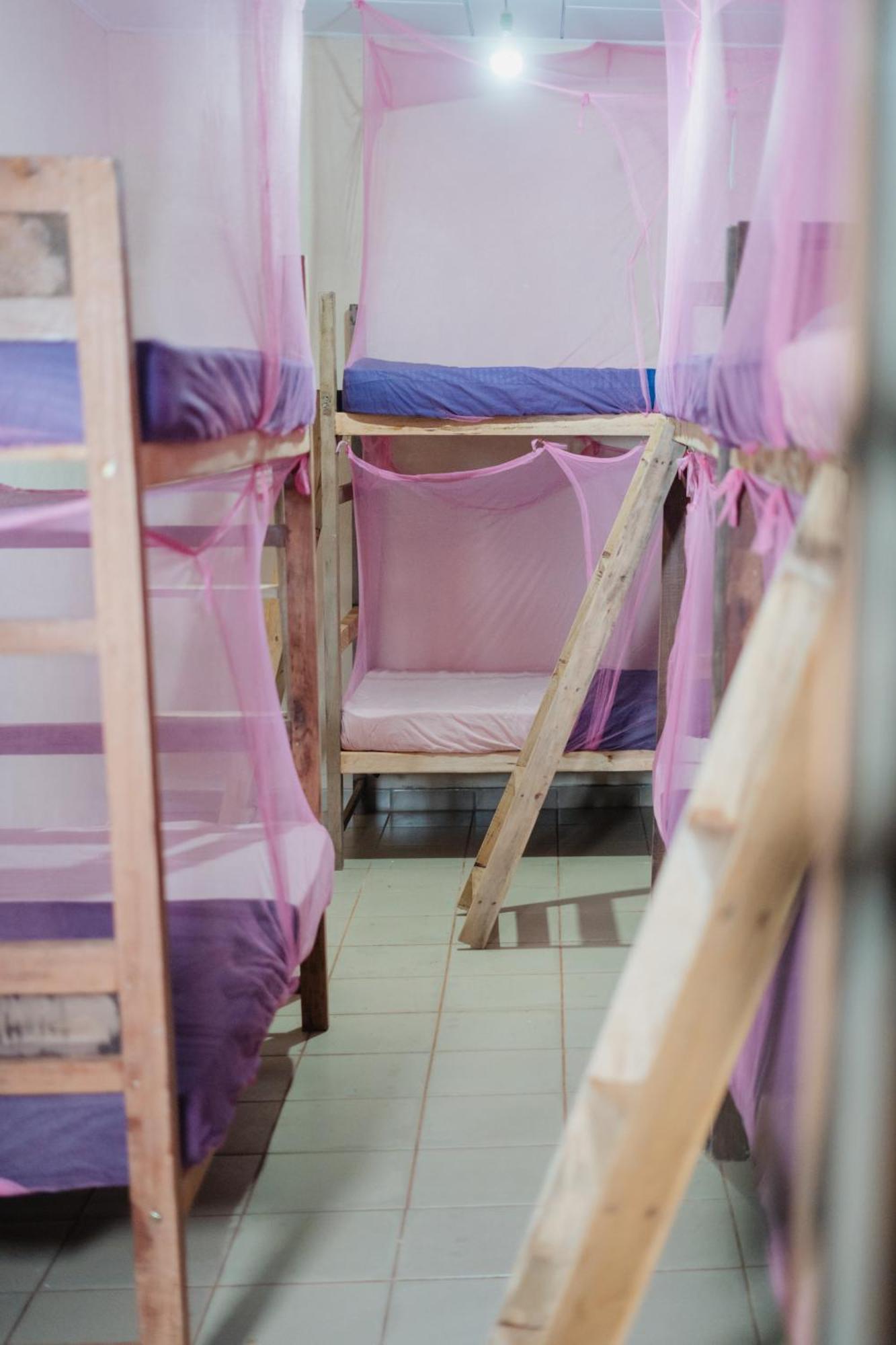 Hostel Singha Lounge أونا واتونا المظهر الخارجي الصورة